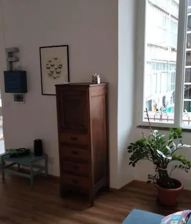 Pane E Tulipani, Cozy Near Center דירה